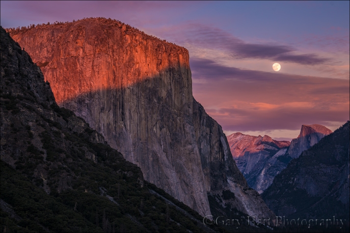 Sunset Moonrise, Yosemite Valley, Yosemite