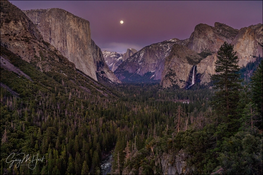 Gary Hart Photography: Twilight Moon, Tunnel View, Yosemite